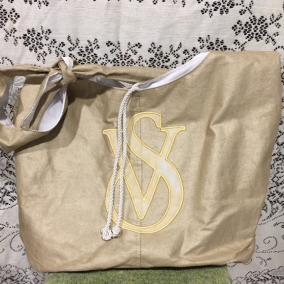 Classy in Gold Victoria's Secret Shoulder Bag - Picture 3 of 9